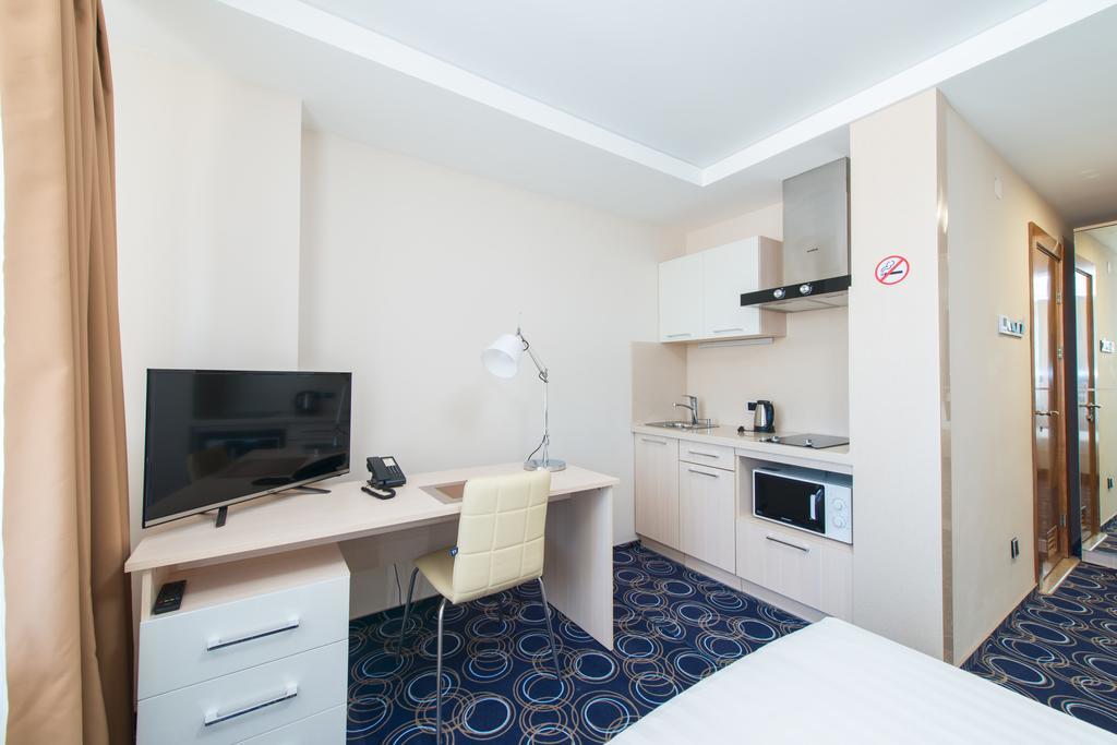Apart Hotel 92/2 Karaganda Ngoại thất bức ảnh