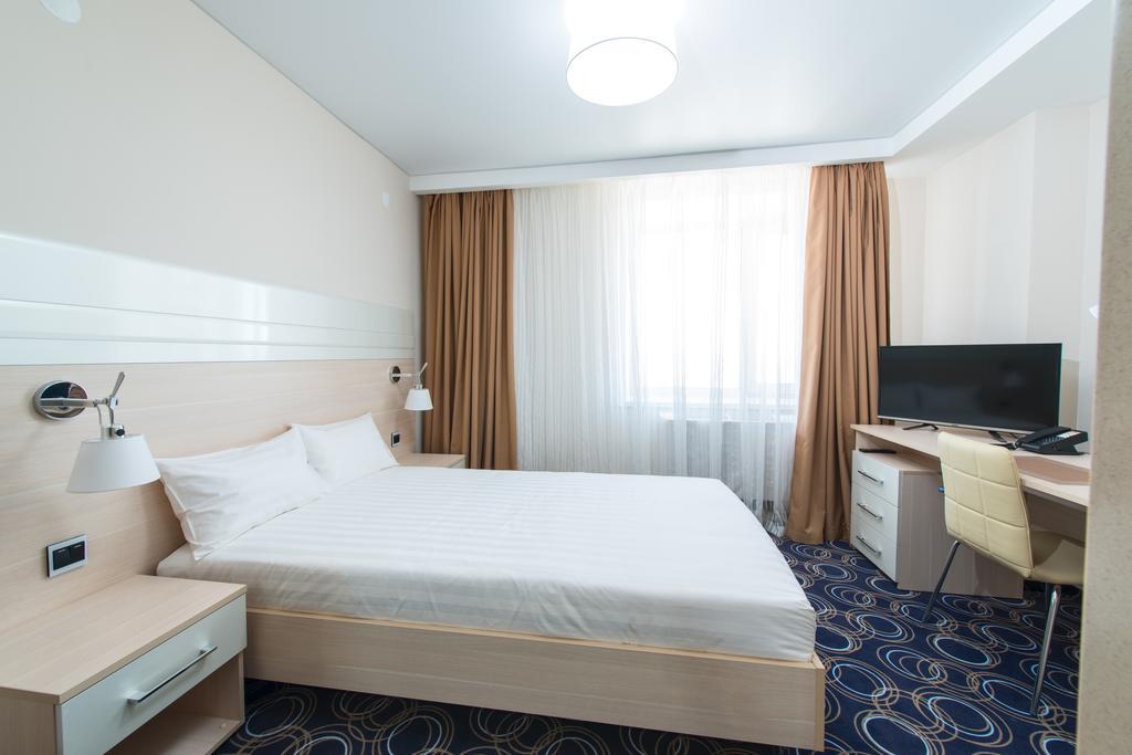 Apart Hotel 92/2 Karaganda Ngoại thất bức ảnh