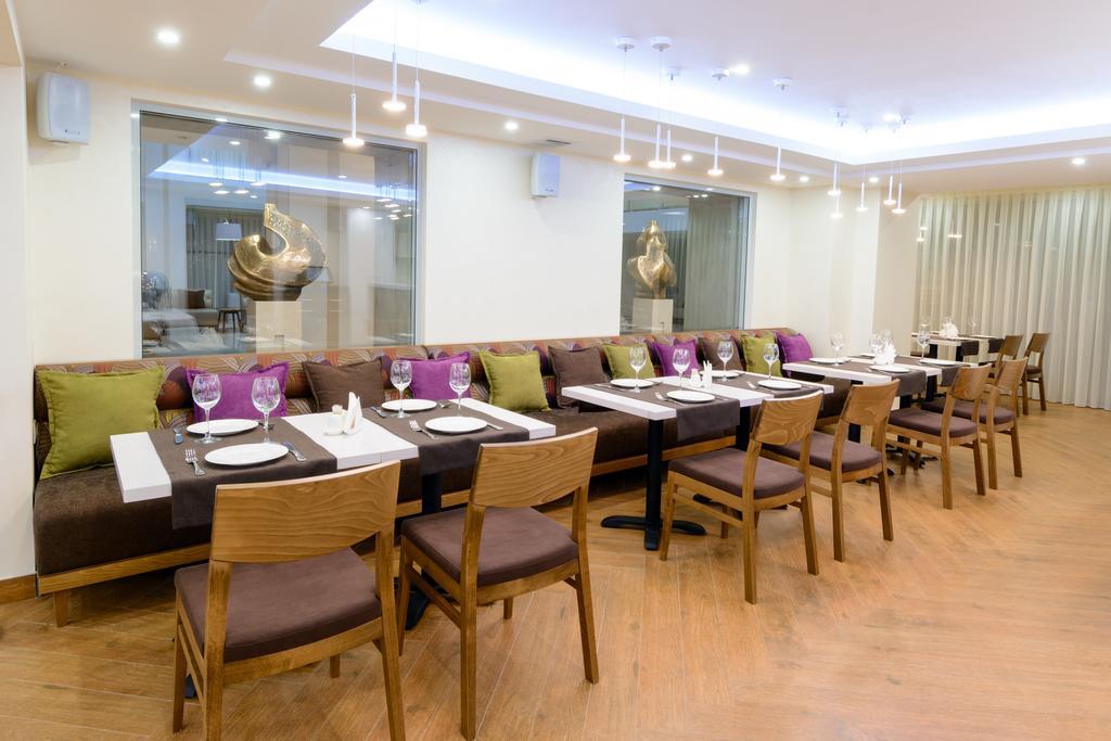 Apart Hotel 92/2 Karaganda Ngoại thất bức ảnh